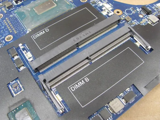 843-15 материнська плата SR3Z1  i5-8400H DAP10 LA-F591P для Dell Precision 7530 7540 M7540  оригінал Недорого