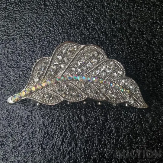 Заколка для волосся у формі листочка Недорого