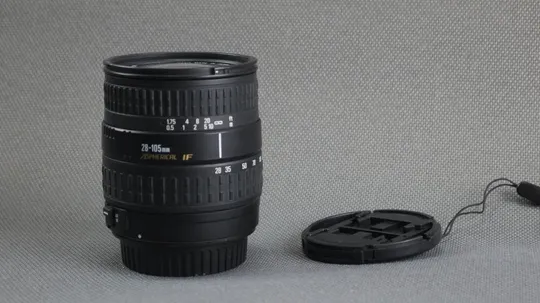 Об&#039;єктив Canon EF, EF-S зум объектив Sigma 28-105mm f/3.8-5.6 AF IF UC-III Aspherical Ф62mm Вживане Продаж
