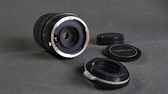 телеобъектив Tamron 135mm/2.8 Ф55мм + крепление Adaptall Canon FD Інтернет-аукціон