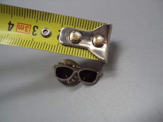 Купити Значок пін окуляри знак солнцезащитные очки №18422