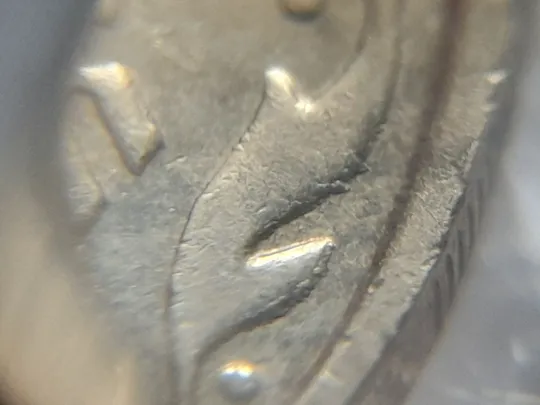 (5858) 25 копійок 2013 1ЕБм багаточисельні викрошки на вінку реверса (25 копеек 2013 1ЕБм) Продаж