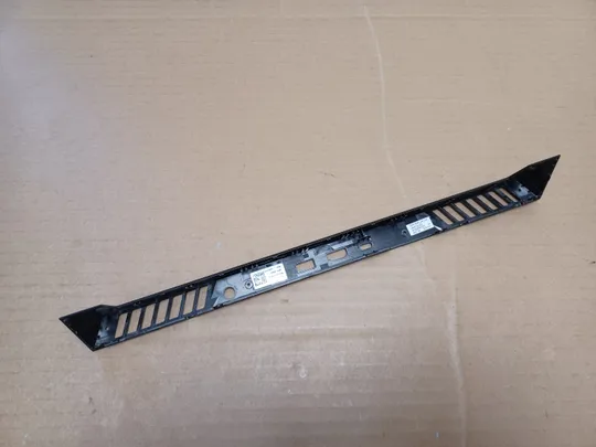 Купити номер1053-20 заглушка корпуса  Пробка Заглушка роз’єму Кришка порту 0MRC8N AP3ZZ000202 для Dell G15 5530 5531 5535 оригінал