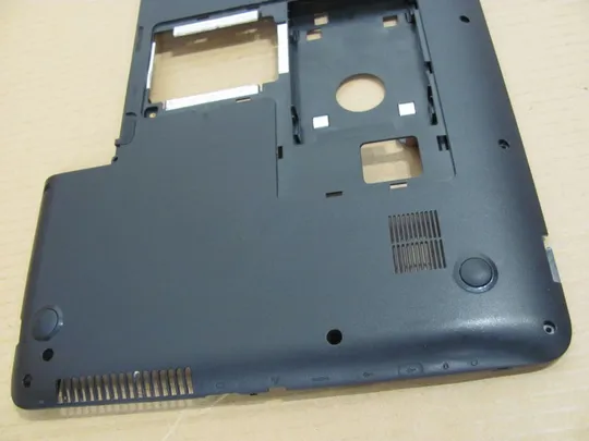 496-2 Кришка дно піддон корпуса H000038180 13N0-ZXA0302 для Toshiba Satellite C870 C870D C875 C875D оригінал Продаж