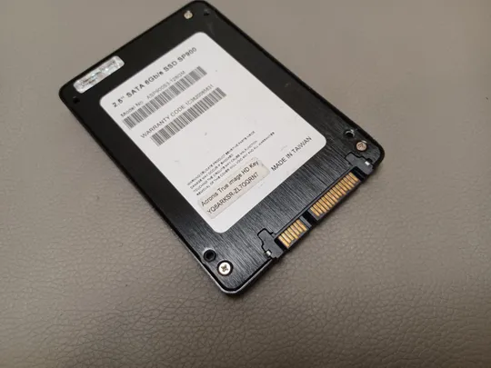 0872  SSD диск ADATA SP900 128GB 2.5" SATA НІМЕЧЧИНА Продаж