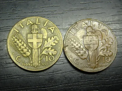 фото, 10 чентезімо 1939 Італія (два різновиди) мідь і бронза