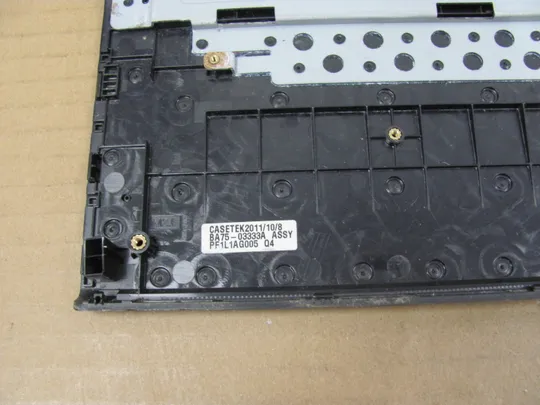 830-3 Кришка панель палмрест та тачпад BA75-03333A  для  SAMSUNG  NP700 NP700G7A 700G  оригінал Інтернет-аукціон