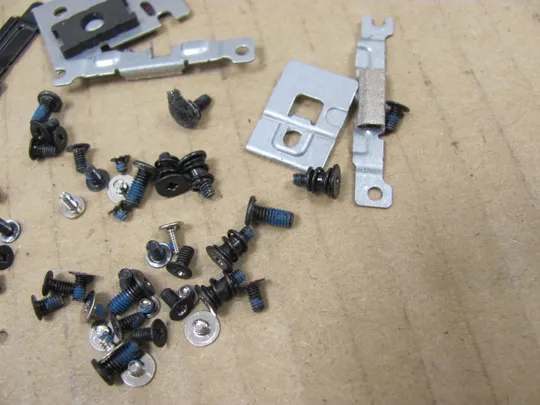 699-24 комплектуюче гвинти для Dell  XPS 17 XPS17  9700 Precision 5750 9700 оригінал Продаж