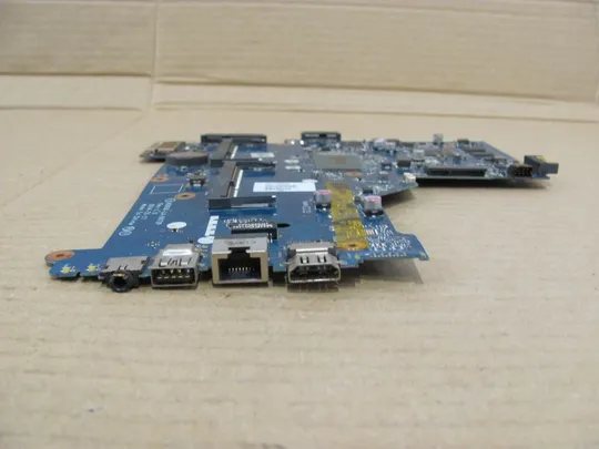 403-20 материнська плата i5-5200U SR23Y 790669-501 AS056 LA-B972P для HP Pavilion 15-G 15-S 15-R 250 G3, 255 G3 оригінал Характеристики