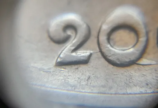 (5721) 1 гривня 2003 розколи у році карбування на аверсі (1 гривна 2003 брак) Ціна