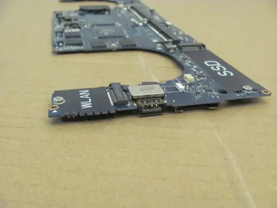 номер0917-5 материнська плата Mainboard Материнка Основна плата Системна плата Плата системи Laptop motherboard мамка ноутбучна плата CAM00 \ 01 LA-E331P SR32N Intel Core i7-7820HQ  для Dell Precision 5520, XPS 15 9560  оригінал З аукціону