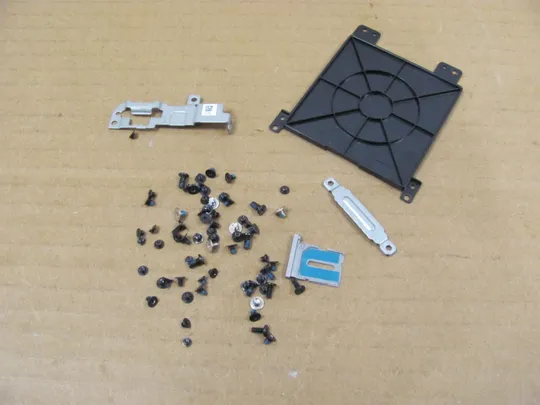 822-6 комплектуюче кріплення гвинти для Dell Latitude 5410 5411 оригінал Ціна