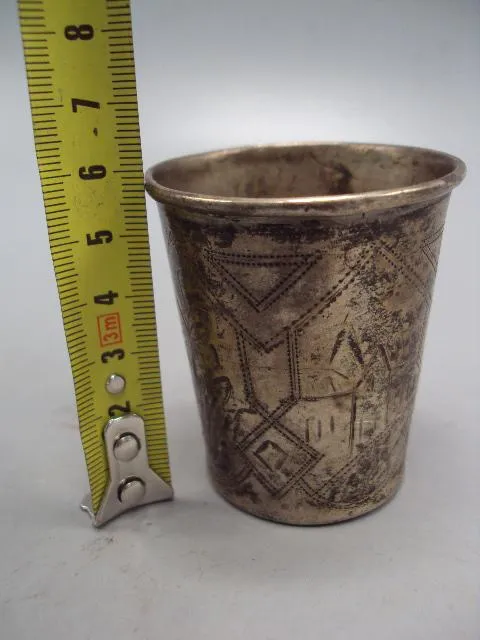 Рюмка стакан узор архитектура и цветы серебро 84 проба клеймо ИЕ3 вес 39,04 г размер 5,8х5 см №14327 Де купити