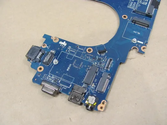 638-15 материнська плата SR2F0 i5-6300U  CDM70 LA-E081P  для  Dell Latitude E5480 оригінал З аукціону