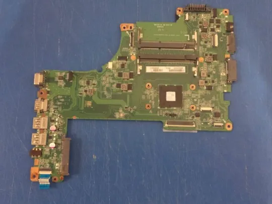 №197-20 материнська плата DA0BLMMB6E0 для TOSHIBA SATELLITE L50B L50D оригінал Ціна