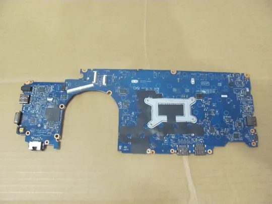 Купити номер0178-27 материнська плата Mainboard Материнка Основна плата Системна плата Плата системи Laptop motherboard мамка ноутбучна плата SR32N i7-7820HQ CDP70 LA-E141P для Dell Latitude E5480 оригінал