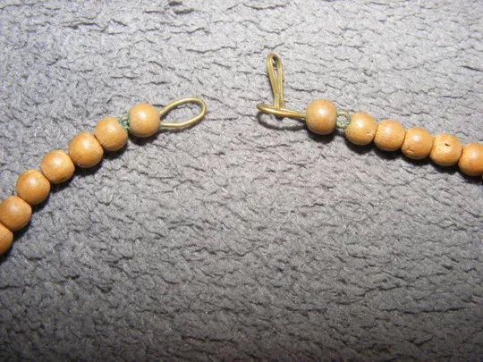 Старые деревянные бусы. Де купити