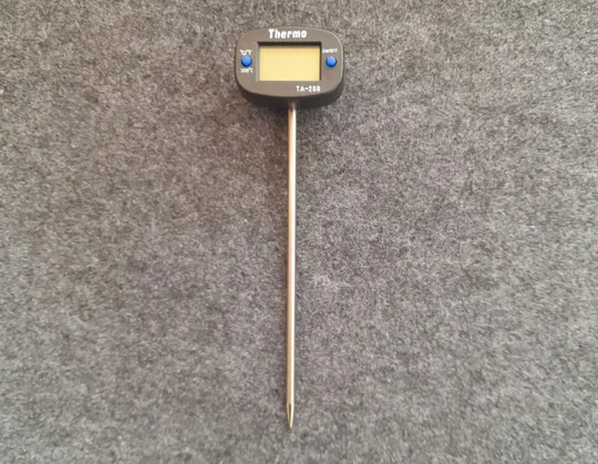 Купити Термометр кухонний -50 +300 градусів харчовий занурювальний зонд з батарейкою