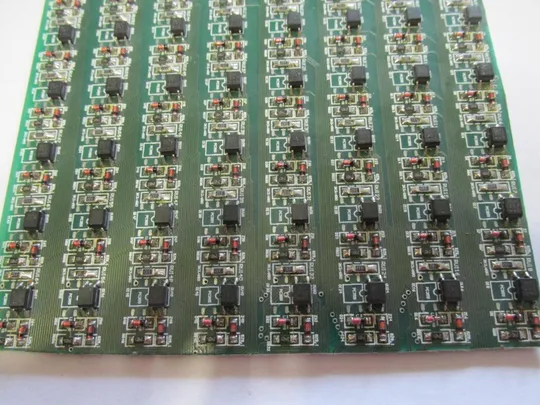 ПЛАТА 64 ОПТОПАРИ + РАДІОДЕТАЛІ НА ЗАПЧАСТИНИ МАЙСТРУ Продаж