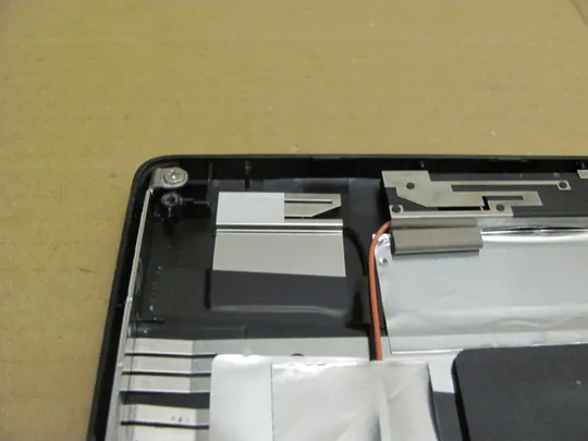 номер0131-3 кришка матриці + кріплення з петлями для FUJITSU E780 оригінал Торговий майданчик