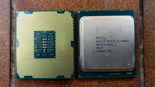 6х ядерный процессор Intel Xeon E5-1650 V2 SR1AQ 6C/12HT 3.50-3.90GHz/12M/7.20GT/s 130W Sandy Bridge Вживане Ціна