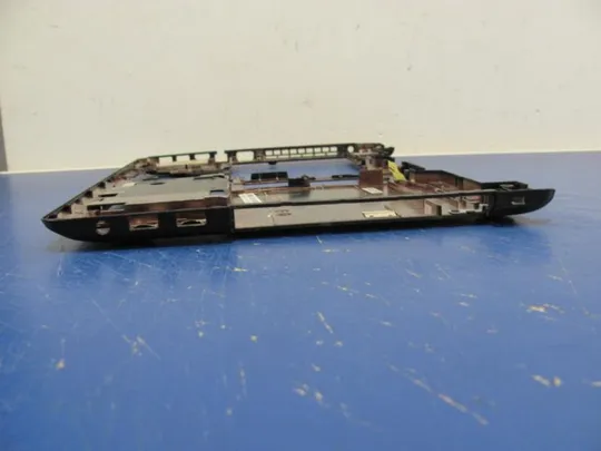 №235-7 Кришка дно піддон корпуса 13N0-1BA0611 для Medion Akoya E6412T оригінал З аукціону