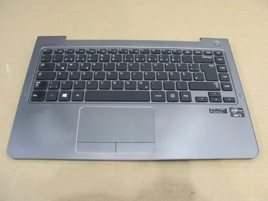 549-23 Кришка панель палмрест тачпад клавіатура робоча BA75-04039C для SAMSUNG NP530 530U NP530U4C оригінал Ціна