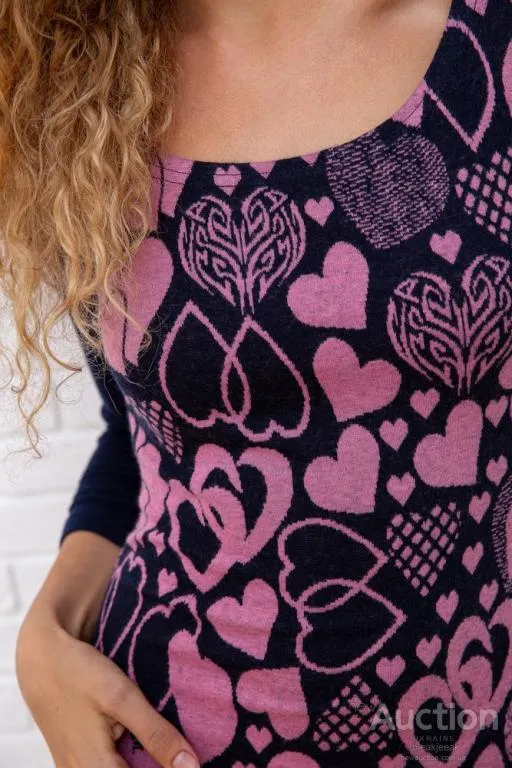 Приталенное короткое платье, сине-розового цвета в принт, 167R041-1 Недорого