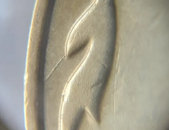 (5162) 50 копійок 2009 розкол на реверсі між 6 та 7 гронами (50 копеек 2009 брак раскол трещина) Де купити