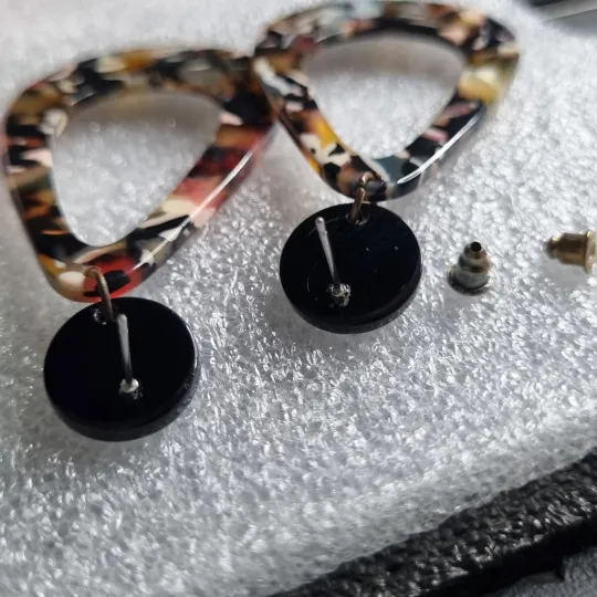 Сережки-краплі з кольоровим візерунком Інтернет-аукціон