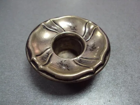 Деталь подсвечник верхняя часть верхушка серебро 800 проба вес 14,12 г размер 2,4 х 5,9 см №13572 Ціна