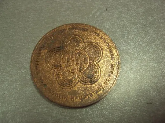 медаль настольная жетон гдр фестиваль 1973 берлин hauptstadt der ddr berlin x festival №8114 Продаж