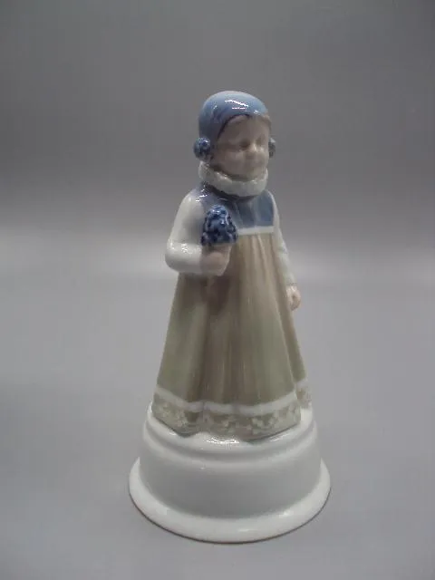 Фигура фарфор Германия девочка с цветами Розенталь Rosenthal H.1124 kunst abteilung 17 см №270 Інтернет-аукціон
