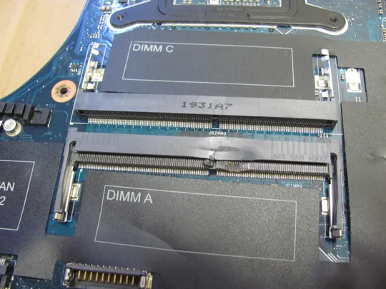 номер0990-8 материнська плата Mainboard Материнка Основна плата Системна плата Плата системи Laptop motherboard мамка ноутбучна плата i7-8750H SR3YY  DAP10 LA-F591P для Dell Precision 7530 M7530 оригінал Характеристики