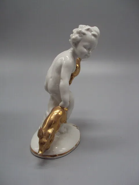 Фигура фарфор статуэтка Германия путти мальчик с поросятами ребенок и поросята высота 13,5 см №15461 Де купити