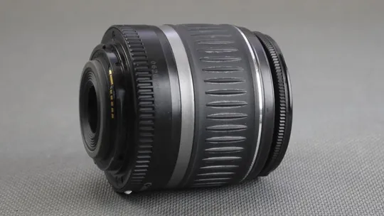 объектив Canon EF-S 18-55mm/3.5-5.6 II Ф58mm + светофильтр Hama UV Ф58mm Продаж