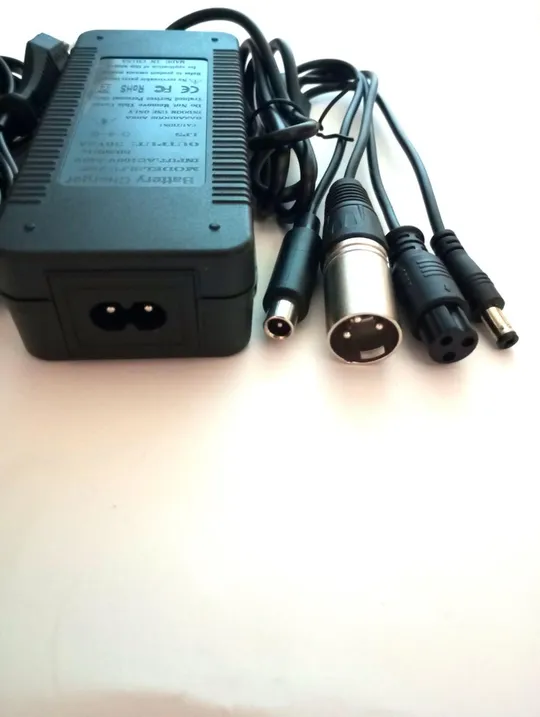 Зарядний пристрій для заряджання електричного скутера Xiaomi M365 36V 2A Charger  4pin З аукціону