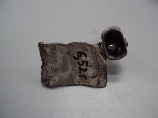 Фигура миниатюра статуэтка письмо перо с письмом серебро 800 проба вес 6,52 г высота 2,7 см №36 Інтернет-аукціон