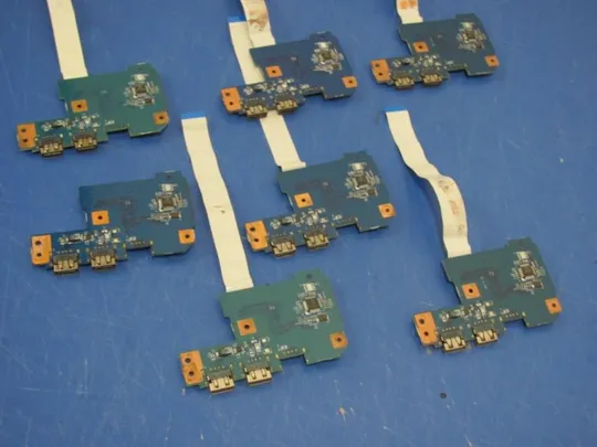 №134-6 USB роз'єм, картридер 48.4HP02.011 для PACKARD BELL MS2291 Aspire 7741 7741G 7551 оригінал Продаж