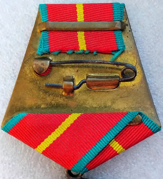 &#039;Вооружённые Силы СССР&#039;1ст. 1960г. ☝️серебро 925пр. (С доком.) в Україні