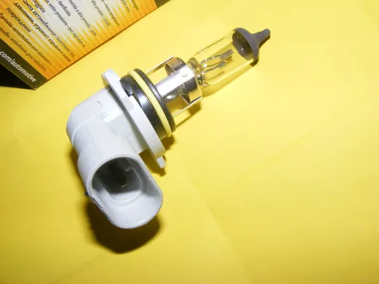 Лампа автомобильная указательная Philips PR 9006 HB4 12V 55W (P22d) З аукціону