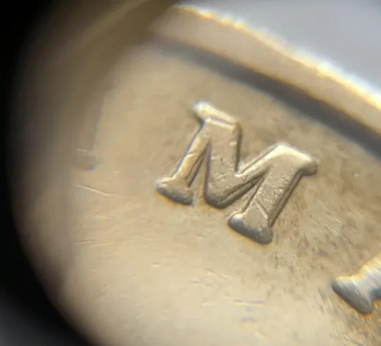 Купити (4683) 1 гривня 2006 викрошки у "2" і "6" слова "2006" гурта + зминання на реверсі (1 гривна 2006)