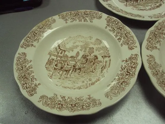 Купити тарелка керамика Англия карета лот 3 шт со сколами (две глубокии) №772
