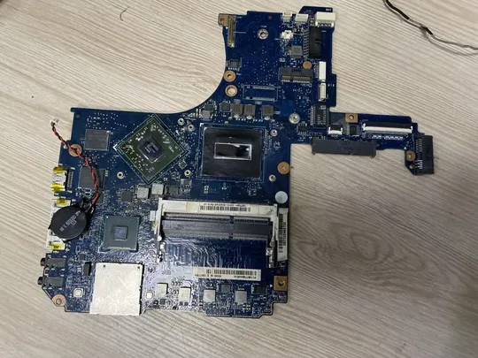 N0297 Toshiba P50-B P50 N0297 Toshiba P50-B P50 Материнська плата  Неробоча Ціна