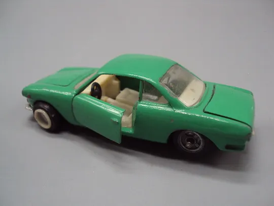 Модель машина Fiat Siata 1500 1:43 автомобиль Фиат ссср 3х9,5 см №15536 Недорого