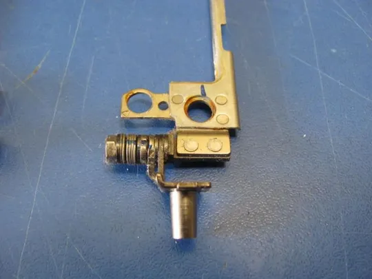 номер1026-7 кріплення матриці кріплення Фіксатор Скоби Закріплювач Механізм з&#039;єднання fastening матриці AM0SQ000300  для LENOVO THINKPAD T440p оригінал Недорого