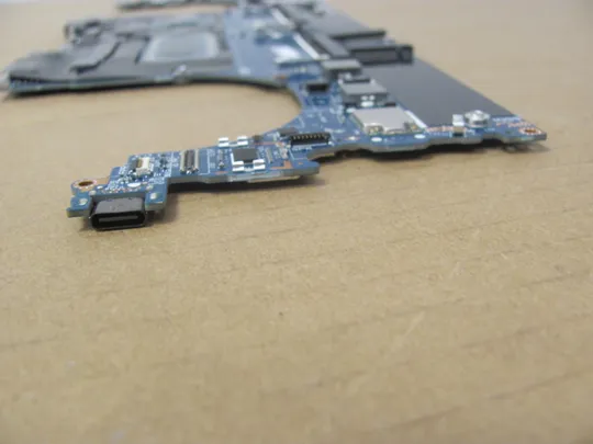 номер0910-13 материнська плата Mainboard,Материнка,Основна плата,Системна плата,Плата системи,Laptop motherboard,мамка,ноутбучна плата HD051 \ HDA51 LA-L402P 0MWGD4  SRLD1 i7-12700H для Dell XPS 15 9520  оригінал Де купити