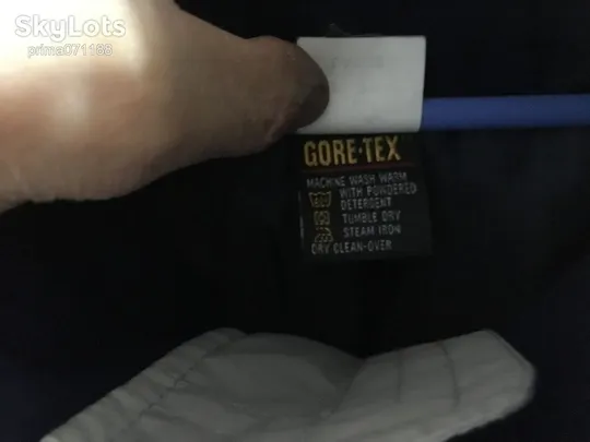 Курточка Wilson Gore-Tex размер L Продаж