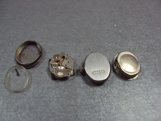 Циферблат и механизм к наручным женским часам чайка часы ссср лот 3 шт №11077 Продаж