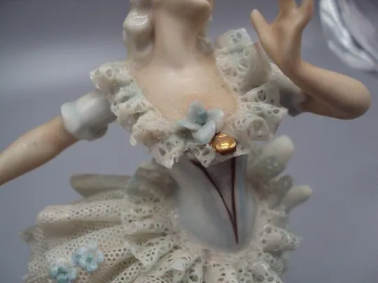 Купити Фигура фарфор статуэтка Unterweissbach Германия балерина кружевница девушка танцует балет №14484